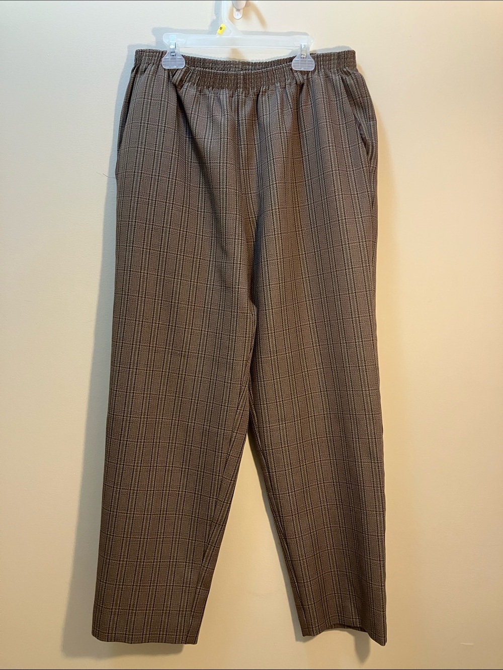 Alfred Dunner Brown Plaid Elastic-Waist Chinos